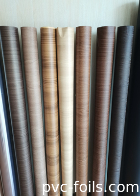 Pencere ve kapı profilleri için altın meşe ahşap tanesi PVC laminatör filmi