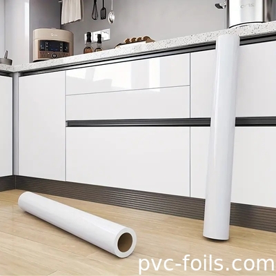 Katı Renkli Beyaz Parlak Kendine Yapışkan PVC Duvar Kağıdı - Mutfak İçin Kolay Peel & Stick