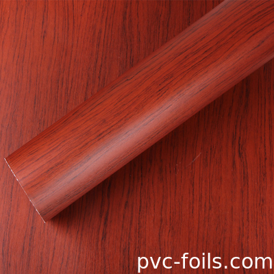 Düşük MOQ Fabrika Fiyatı Kendine yapışkan duvar kağıdı Mobilya Etiketi Vinil Ahşap Taneler PVC Film Satılık