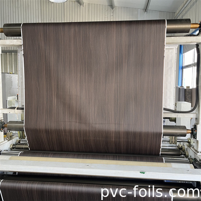 Karanlık Ahşap Taneler Laminatlı PVC Folya Membranı MDF Dolabı Kapısı Vakum Baskı için